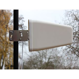 Delock LTE Band 20/1/3/7 Antenne SMA Stecker 8 ~ 9 dBi 5 m