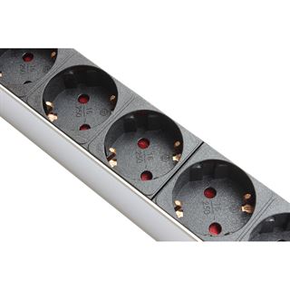 () 0.00m Good Connections 19" Steckdosenleiste 1 HE Schwarz 8