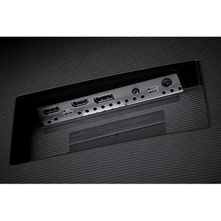 31.5" (80,01cm) Samsung UJ590 schwarz 3840x2160 1x DisplayPort