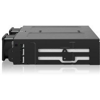 Icy Dock ToughArmor 6x 2.5" 9.5mm U.2/U.3 NVMe to 3x SlimSAS in