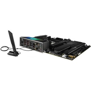 Asus ROG Strix X670E-F Gaming WIFI AMD X670E So.AM5 DDR5 ATX Retail