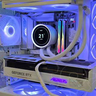 indigo AMD R7 9800X3D 64GB 1TB + 2x 2TB SSD RTX5080 W11P Bulk