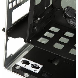 IN WIN 901 mit Sichtfenster Mini-ITX ohne Netzteil silber